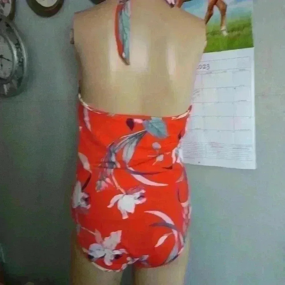 Sold Atletas swim suit - Picture 3 of 6